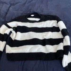 Black and white Garage sweater